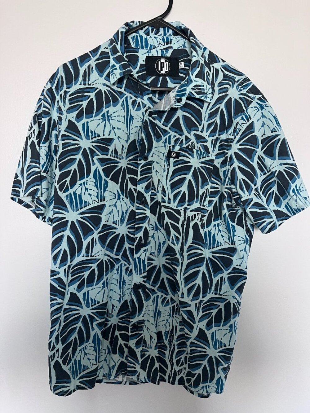 IPD Surf Hawaiian Button Up